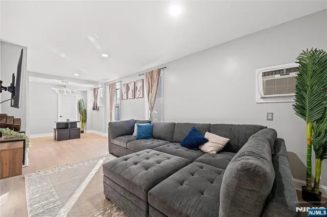 $859,000 | 20 East 31st Street, Bayonne, NJ 07002