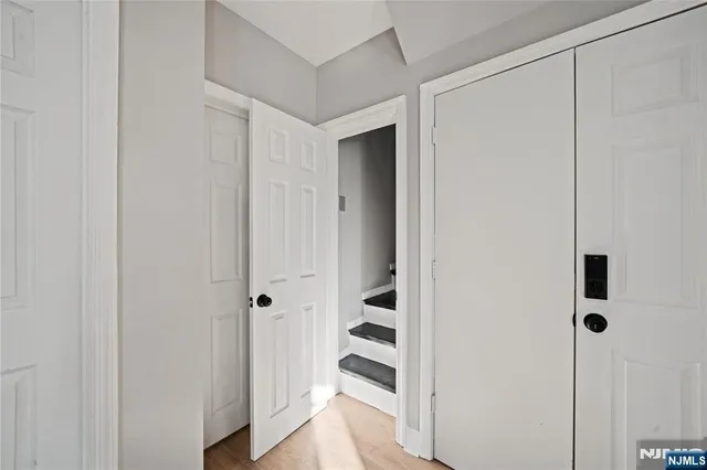 $859,000 | 20 East 31st Street, Bayonne, NJ 07002