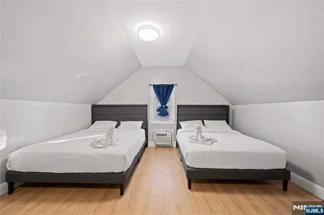 $859,000 | 20 East 31st Street, Bayonne, NJ 07002