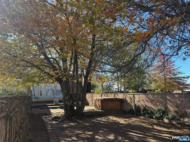 $859,000 | 20 East 31st Street, Bayonne, NJ 07002