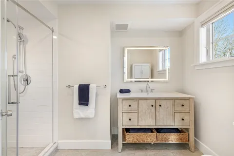 $925,000 | 20 East Bowery Street, Unit 2A, Newport, RI 02840