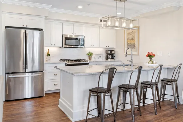 $945,000 | 20 East Bowery Street, Unit 2A, Newport, RI 02840