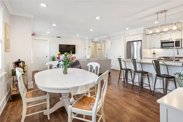 $945,000 | 20 East Bowery Street, Unit 2A, Newport, RI 02840