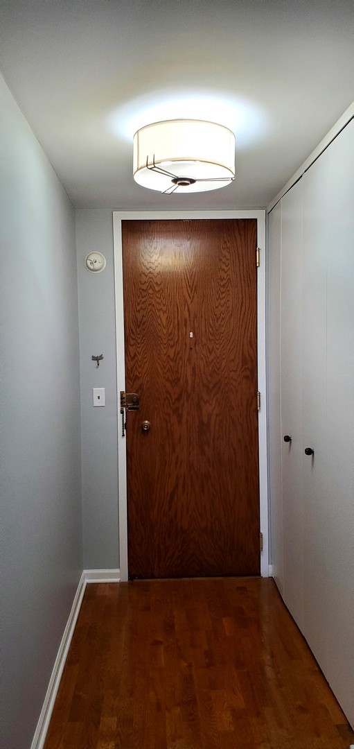 6033 North Sheridan Road, Unit 24H Chicago, IL 60660 - Photo 13 of 20