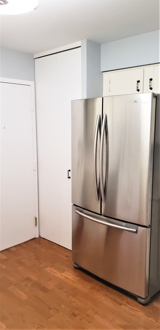 6033 North Sheridan Road, Unit 24H Chicago, IL 60660 - Photo 7 of 20