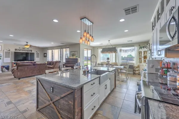 $585,000 | 1593 Valley Home Court, Logandale, NV 89021