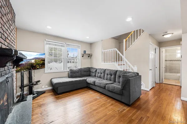 $699,000 | 7 Cambridge Avenue, Bethpage, NY 11714