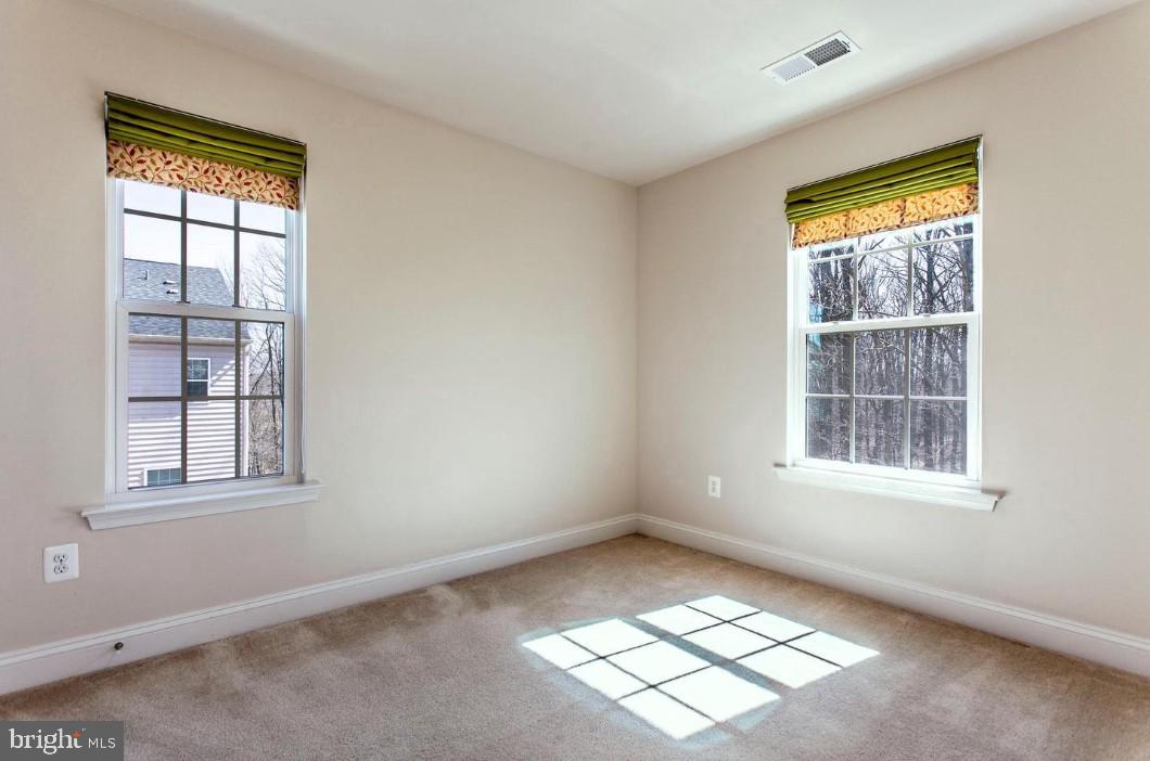 3902 Pendle Hall Lane Burtonsville, MD 20866 - Photo 15 of 25 Bedroom