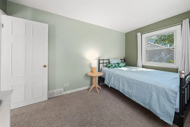 $725,000 | 25W257 Gunston Avenue, Naperville, IL 60540