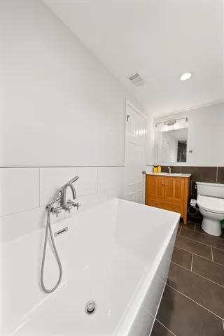 $725,000 | 25W257 Gunston Avenue, Naperville, IL 60540