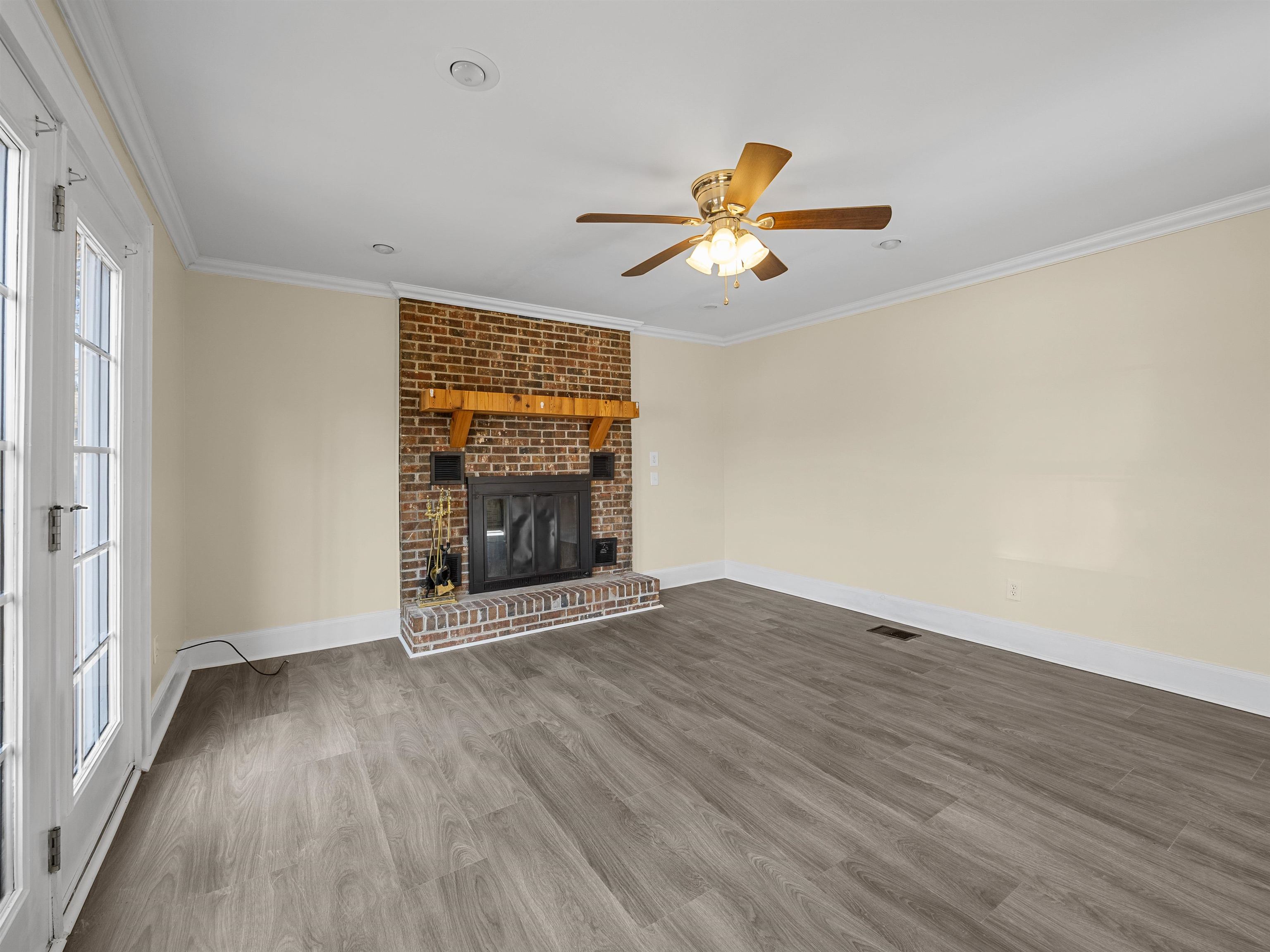 201 Perry Road Greenville, SC 29609 - Photo 8 of 41