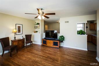 433 Covert Court Ballwin, MO 63021 - Photo 3 of 13 Gallery Image 3