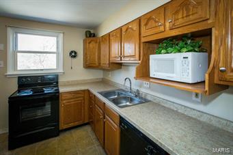 433 Covert Court Ballwin, MO 63021 - Photo 4 of 13 Gallery Image 4