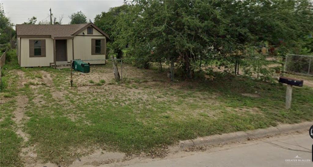 a house view with a outdoor space