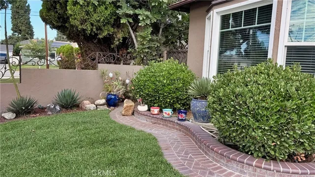 a view of a fireplace with closet