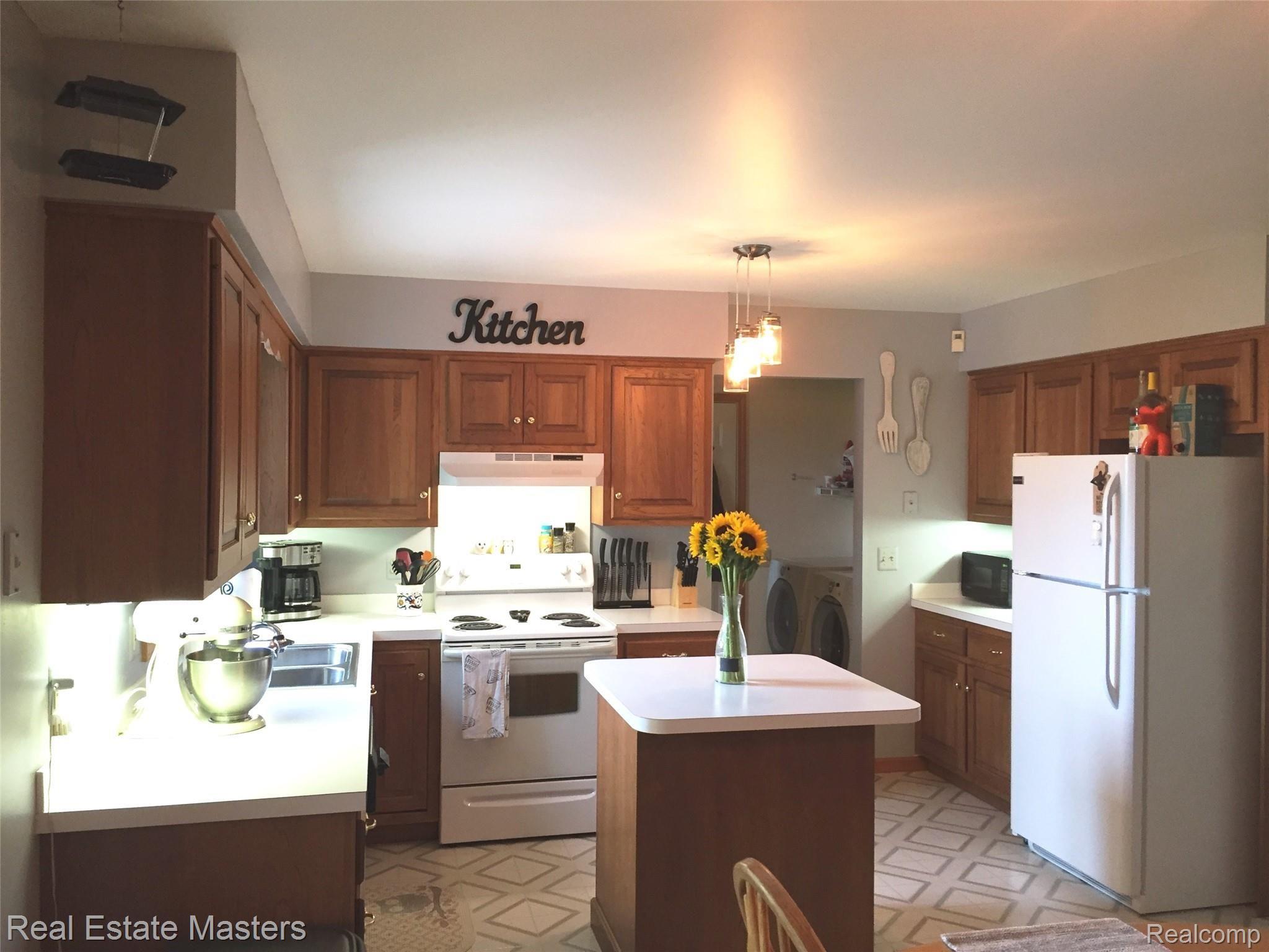 5145 Beard Road North Street, MI 48049 - Photo 5 of 23 b8.JPG
