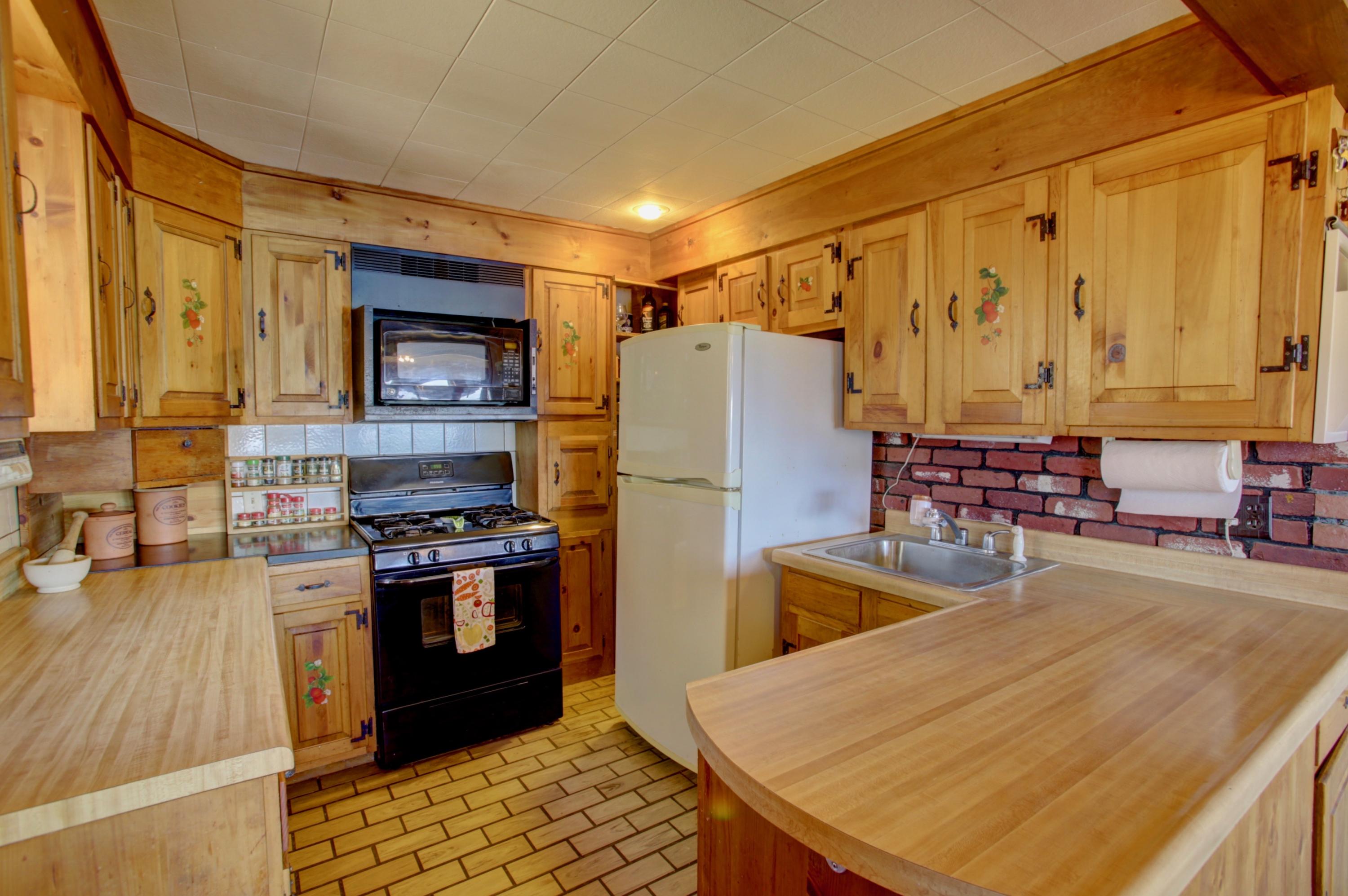 66 Barnes Point Road Harpswell, ME 04079 - Photo 9 of 37 34