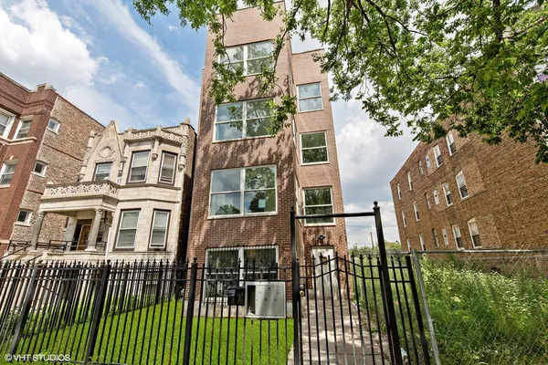 $725,000 | 3544 West Douglas Boulevard, Chicago, IL 60623