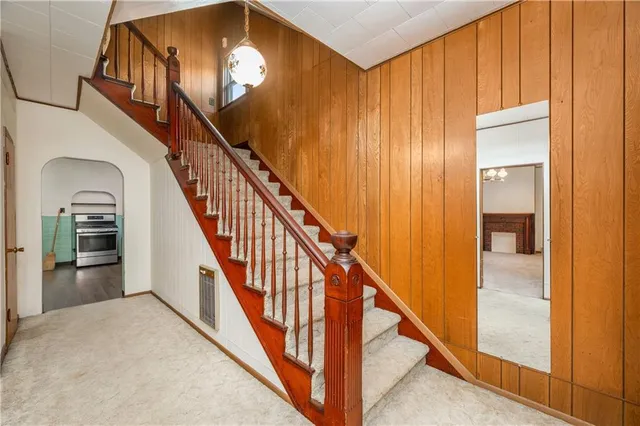 a view of an entryway