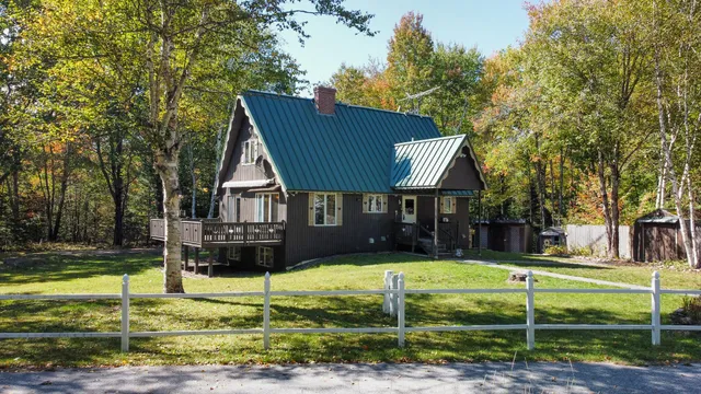 $395,000 | 52 Highway 46, Bucksport, ME 04416