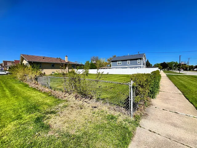 $149,999 | 6910 43rd Street, Berwyn, IL 60402