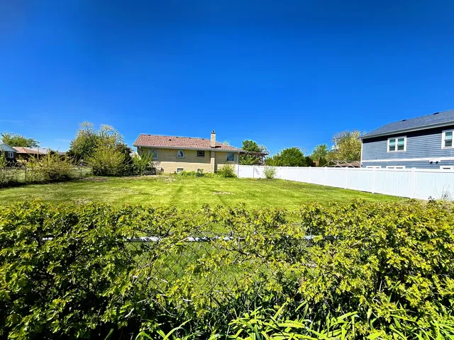 $149,999 | 6910 43rd Street, Berwyn, IL 60402