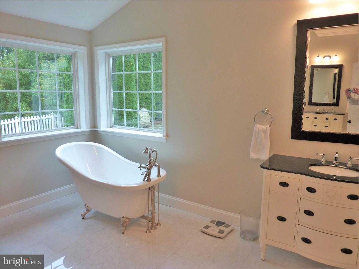 280 Hadfield Road Downingtown, PA 19335 - Photo 18 of 25 Bathroom