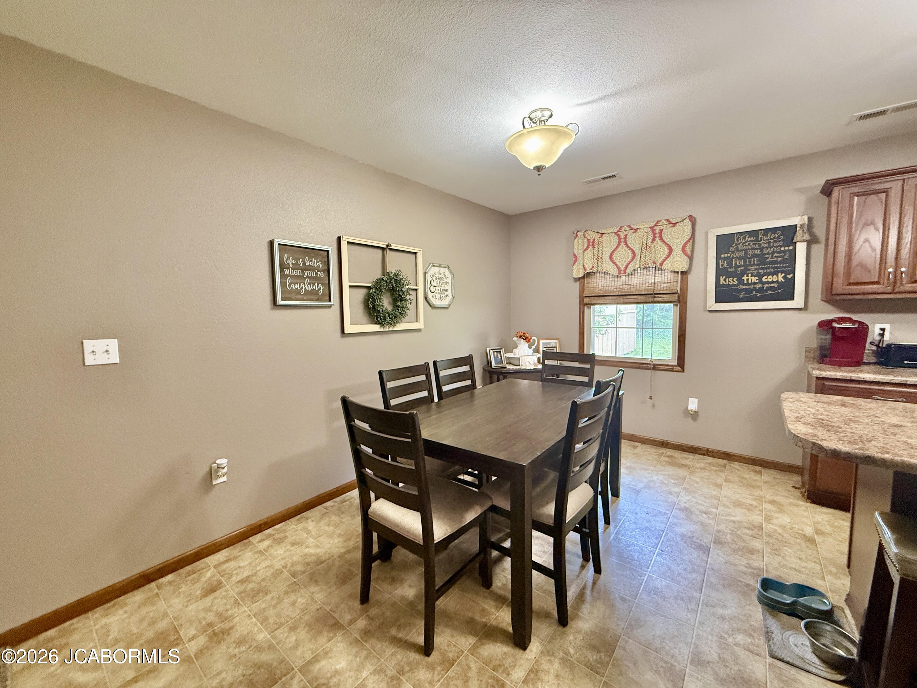 404 Dane Lane California, MO 65018 - Photo 4 of 23