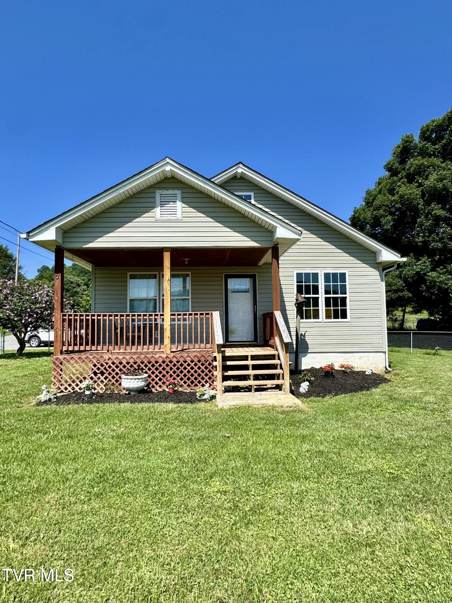 2204 State Line Road Elizabethton, TN 37643 - Photo 1 of 42 Main