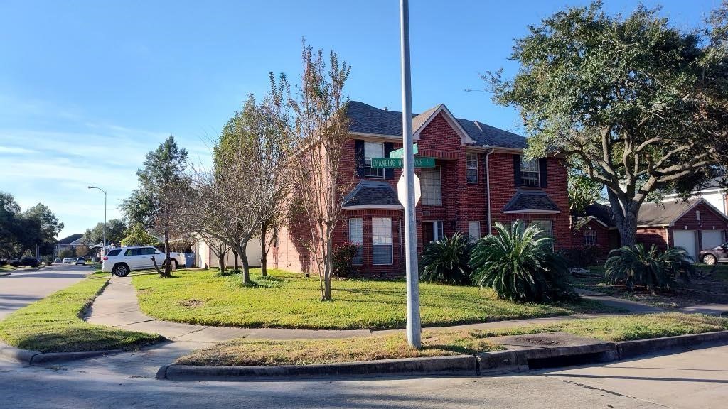15003 Changing Oak Ridge Court Houston, TX 77082 - Photo 3 of 18