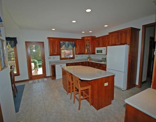 109 Barley Road Bell Acres, PA 15143 - Photo 6 of 18 Kitchen.