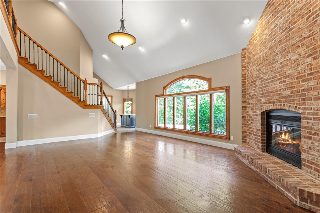 2389 Lincoln Hwy Road Charleston, IL 61920 - Photo 9 of 48