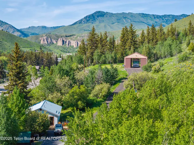 $2,495,000 | 9950 Highway 89, Jackson, WY 83001