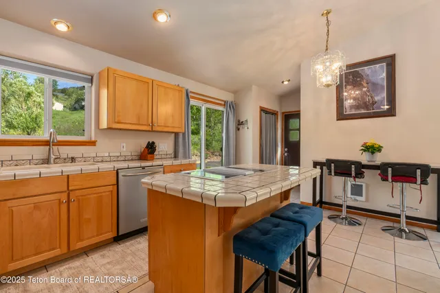 $2,495,000 | 9950 Highway 89, Jackson, WY 83001