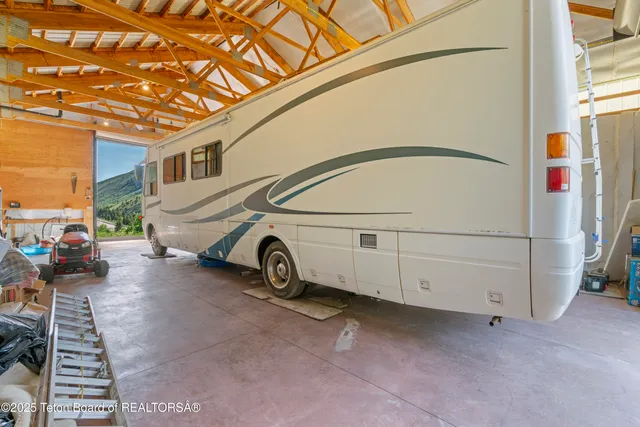 $2,495,000 | 9950 Highway 89, Jackson, WY 83001