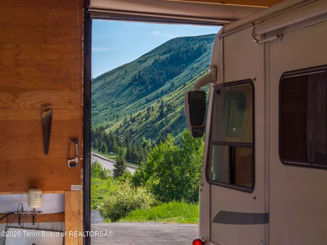 $2,495,000 | 9950 Highway 89, Jackson, WY 83001