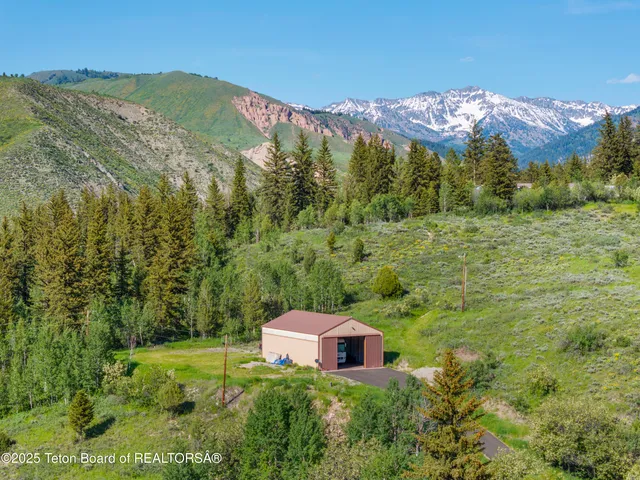 $2,495,000 | 9950 Highway 89, Jackson, WY 83001