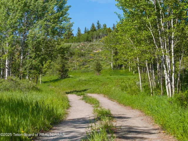 $2,495,000 | 9950 Highway 89, Jackson, WY 83001