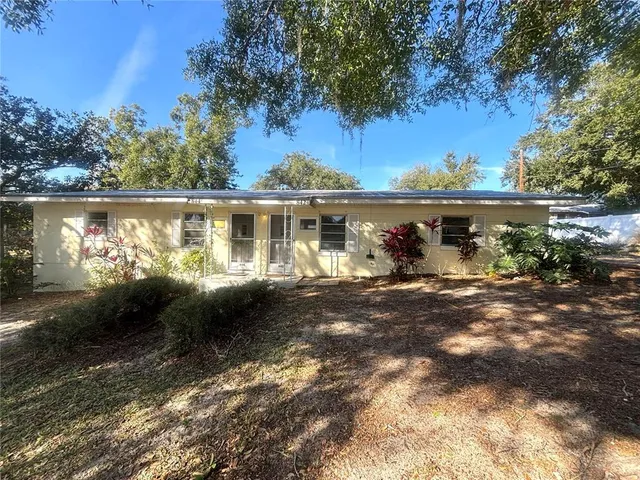 $1,499 | 842 Lake Avenue, Clermont, FL 34711