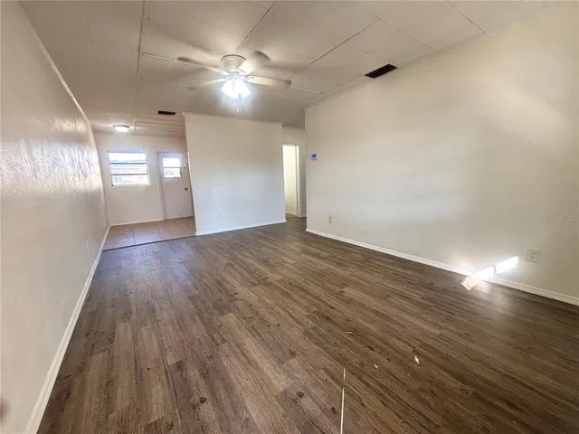 $1,499 | 842 Lake Avenue, Clermont, FL 34711