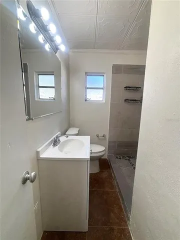 $1,499 | 842 Lake Avenue, Clermont, FL 34711