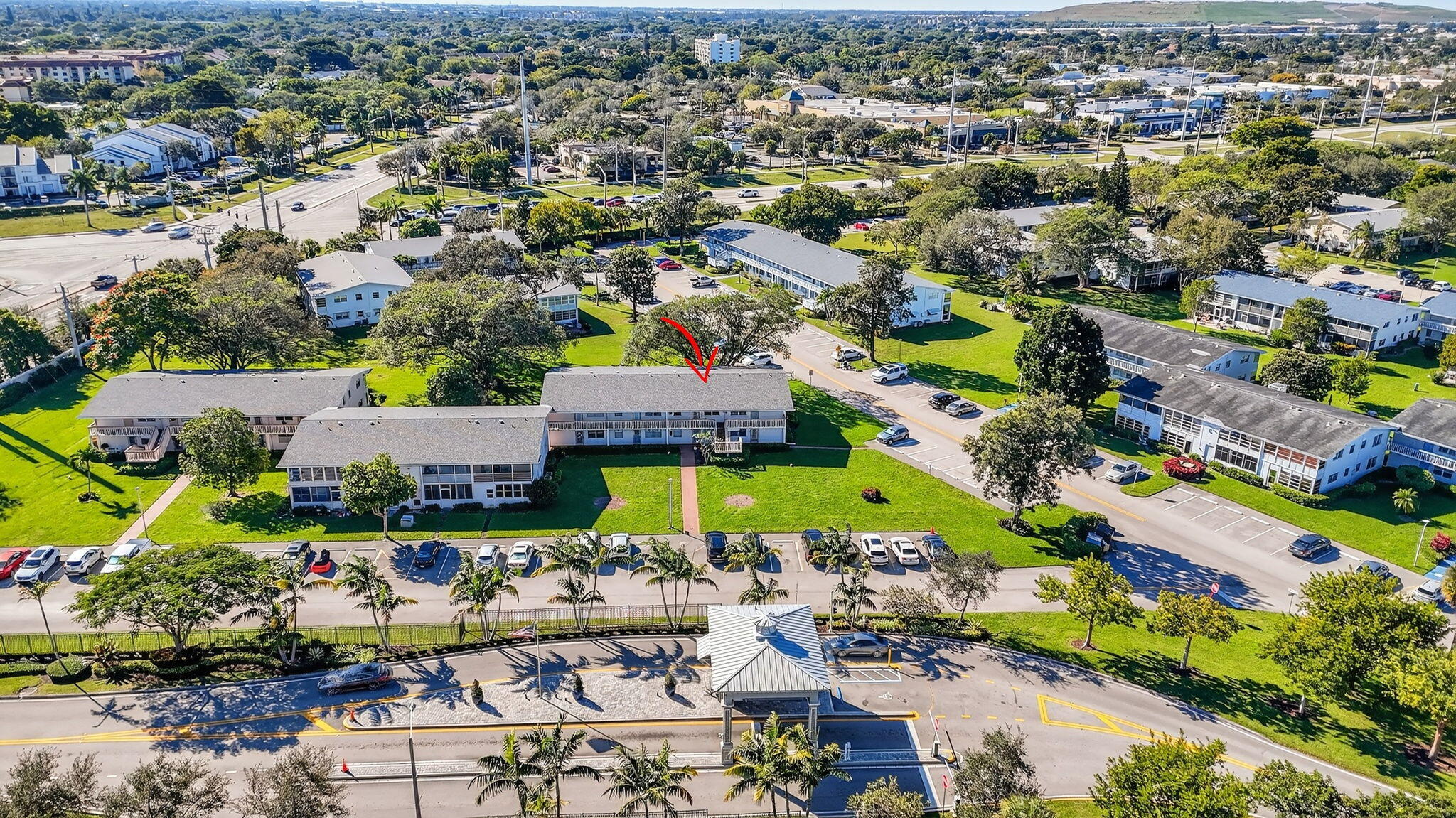 326 Farnham O, Unit P Deerfield Beach, FL 33442 - Photo 25 of 86 an aerial view of a city