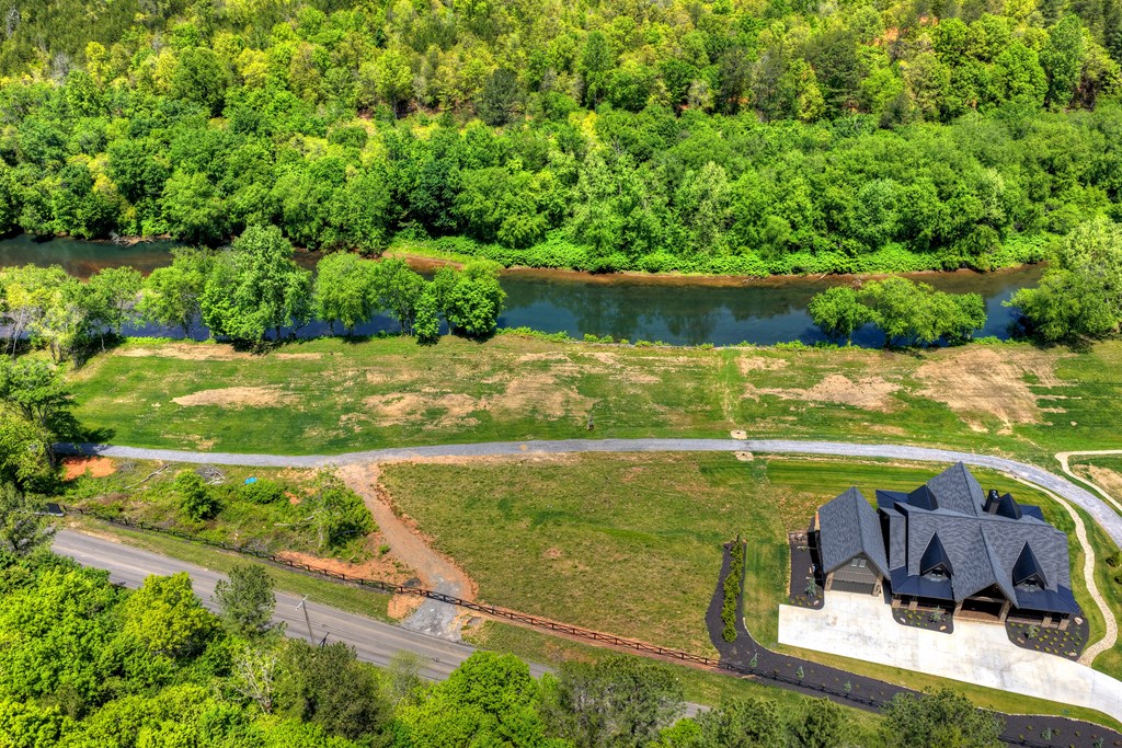 1733 Grassy Creek Road Copperhill, TN 37317 - Photo 5 of 26