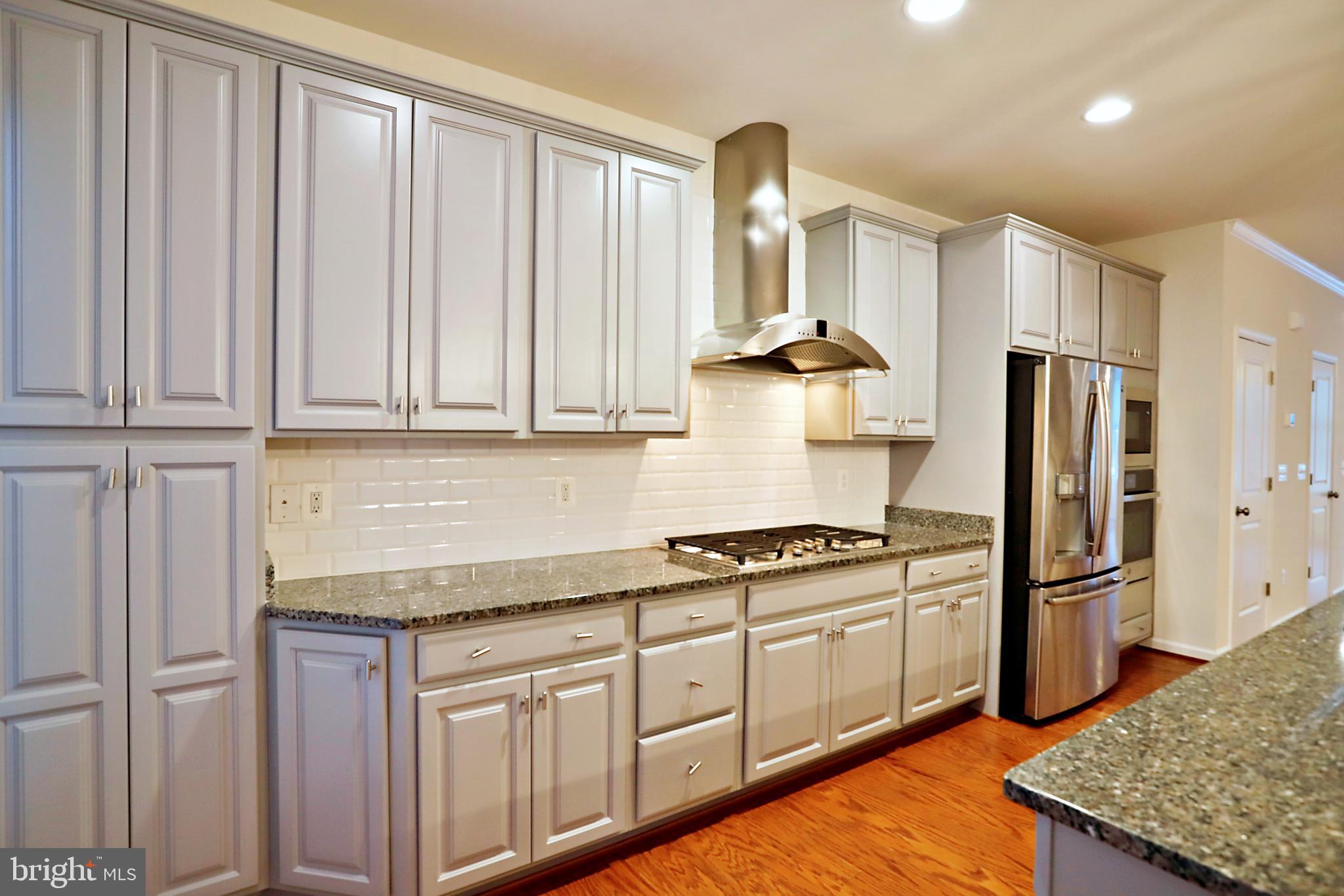 9158 Power House Road Lorton, VA 22079 - Photo 6 of 37