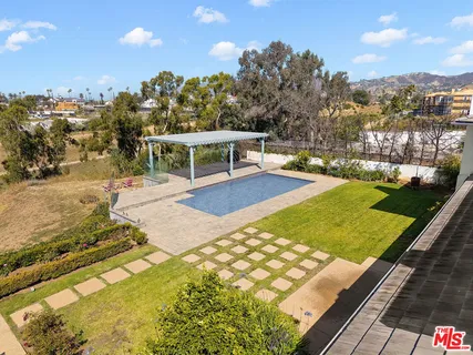 $10,995,000 | 525 Alma Real Drive, Pacific Palisades, CA 90272
