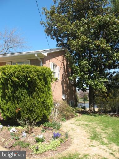 7811 Ontario Road Gainesville, VA 20155 - Photo 13 of 25 Exterior #2