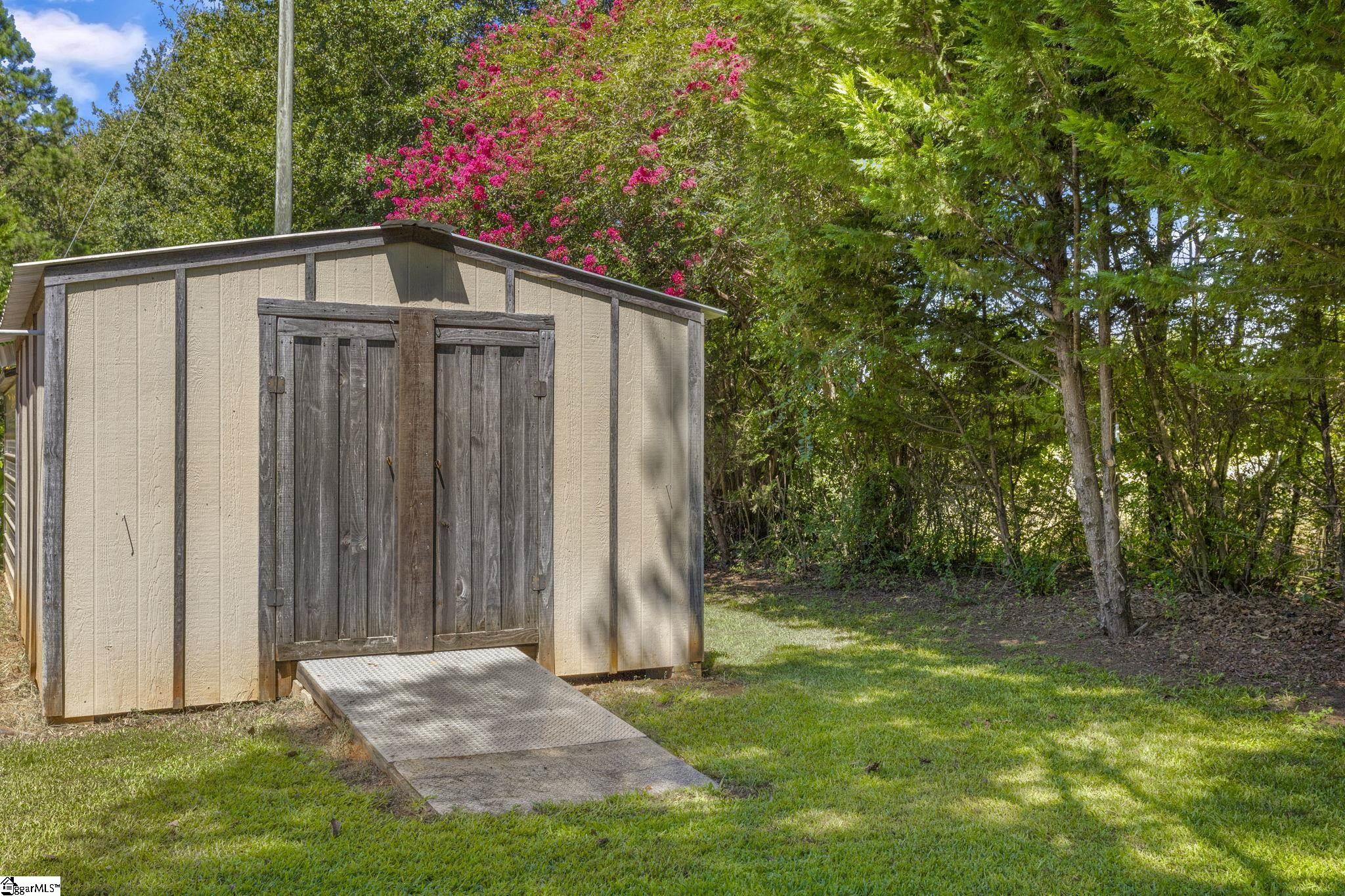 549 McKittrick Bridge Road Fountain Inn, SC 29644 - Photo 29 of 50