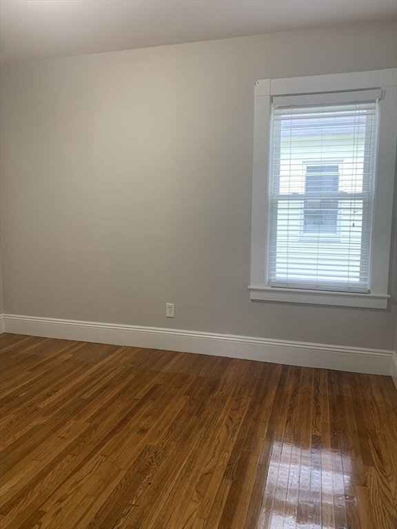 176 Chestnut Street, Unit 2 Waltham, MA 02453 - Photo 6 of 10