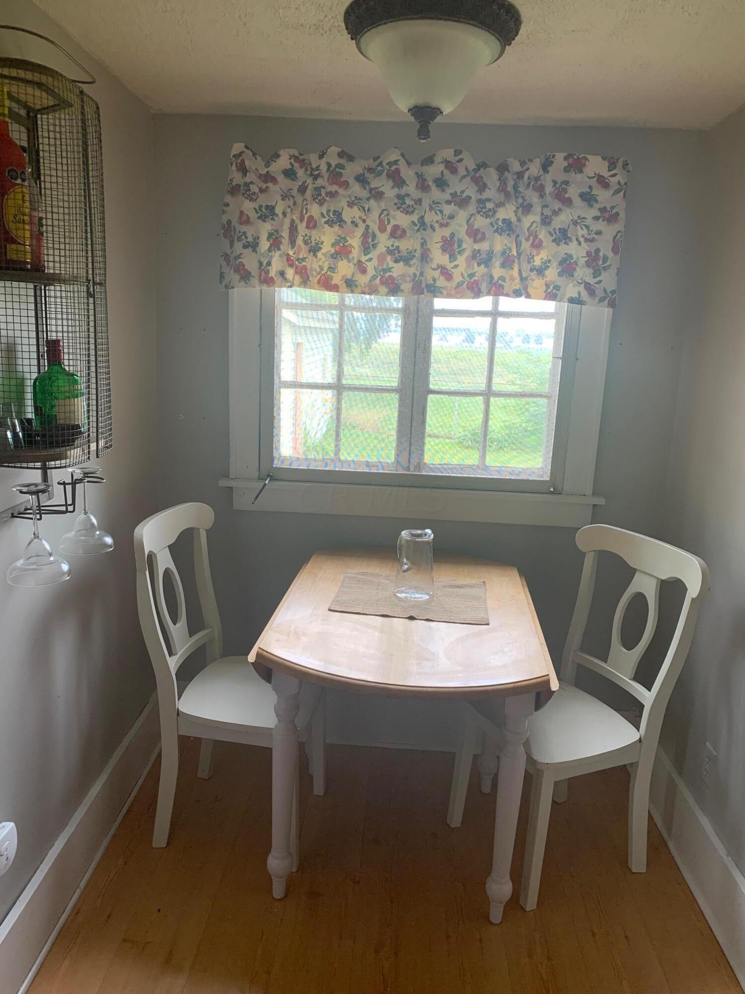 210 Heath Road Heath, OH 43056 - Photo 6 of 12 Heath Road_Eating Nook
