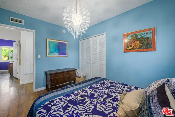 $999,000 | 6902 Andasol Avenue, Van Nuys, CA 91406